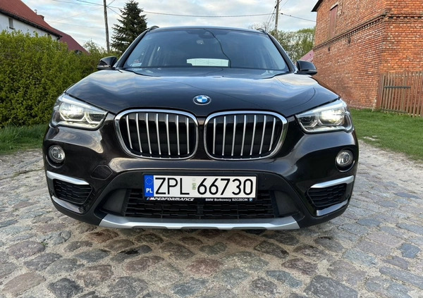 BMW X1 cena 69900 przebieg: 93000, rok produkcji 2015 z Wyszogród małe 191